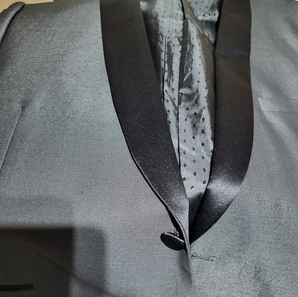 Today only 25 %Men dress suits I also have this suite in a size 44 pants 34/ 33